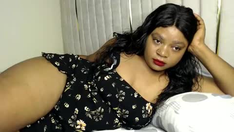 Snapshot of queenofsouls chatting on 12-25-24, 04:44 . online show from 12-25-24, 04:44