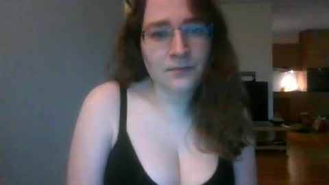 queenofthenights online show from 06-17-26, 08:10