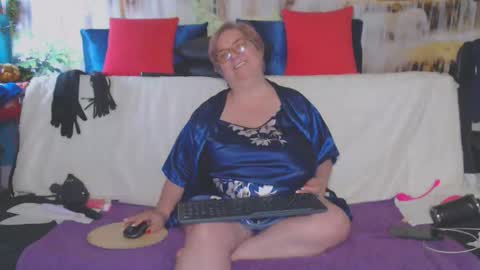 QueenPammy online show from 04-01-26, 01:41