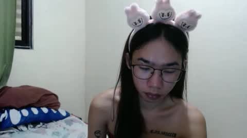 Snapshot of queenpaulaxx chatting on 11-09-25, 04:55 Paula watson online show from 11-09-25, 04:55