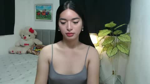 QueenPinay69 online show from 10-16-25, 02:12