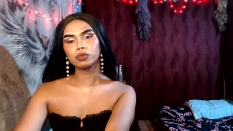 Snapshot of queenpinayebony_xx chatting on 06-30-26, 11:22 queenpinayebony_xx online show from 06-30-26, 11:22