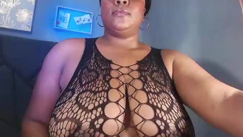 Snapshot of queenrachelbrown chatting on 07-29-26, 10:52 queenrachelbrown online show from 07-29-26, 10:52