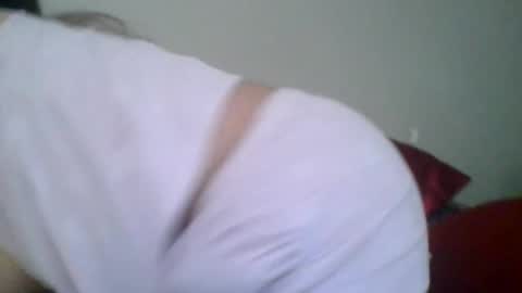 Snapshot of queensecrets chatting on 12-21-25, 11:23 queensecrets online show from 12-21-25, 11:23