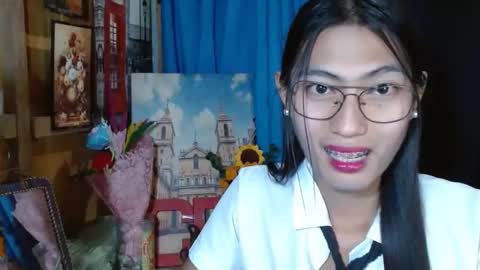 Snapshot of queensteffi chatting on 12-19-24, 10:10 queensteffi online show from 12-19-24, 10:10