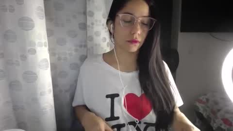 Paola online show from 03-21-26, 04:06