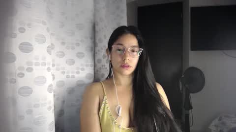 Paola online show from 03-31-26, 04:46