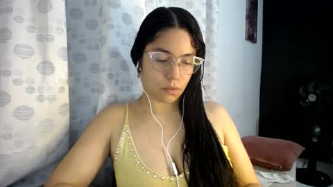 Snapshot of queenvictoria2023 chatting on 07-10-26, 02:27 Paola online show from 07-10-26, 02:27