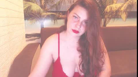 Snapshot of queenxnatasha chatting on 10-16-25, 08:43 queenxnatasha online show from 10-16-25, 08:43
