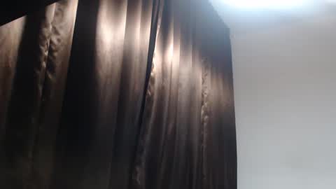 oilypanda online show from 02-12-25, 10:15