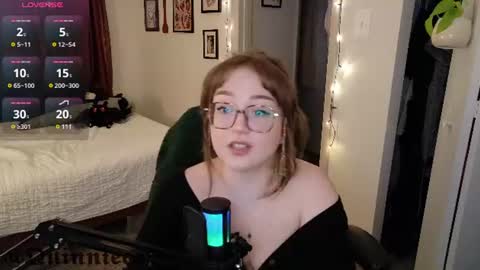 Quinn online show from 06-10-26, 02:23