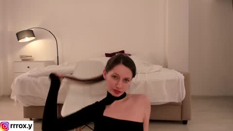 r00xvel online show from 12-22-24, 06:49