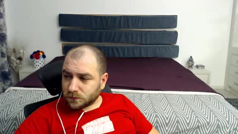Snapshot of r0bila chatting on 02-10-25, 01:35 R0bila online show from 02-10-25, 01:35