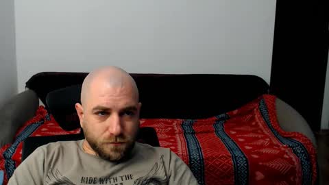 Snapshot of r0bila chatting on 10-20-25, 08:31 R0bila online show from 10-20-25, 08:31
