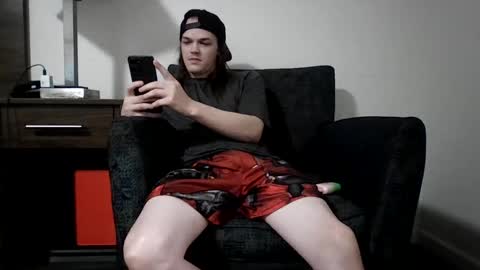 r_monkey583 online show from 11-14-25, 04:00