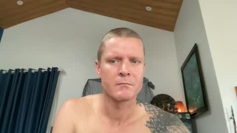 rabbit_eyes69 online show from 01-06-26, 02:48