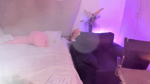 natalia  -  online show from 11-16-25, 04:07