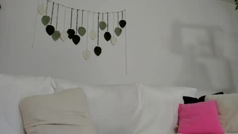 Snapshot of rachel__lips chatting on 05-31-26, 09:05 rachel__lips online show from 05-31-26, 09:05