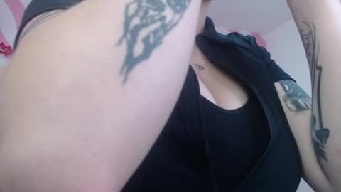 Snapshot of rachel_deal chatting on 02-14-25, 08:05 Rachel online show from 02-14-25, 08:05