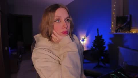 Snapshot of rachel_passion chatting on 12-14-24, 04:23 Diana online show from 12-14-24, 04:23