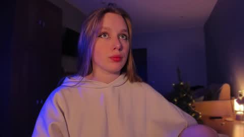 Snapshot of rachel_passion chatting on 12-27-24, 05:05 Diana online show from 12-27-24, 05:05