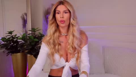 rachel_quinn_ online show from 05-06-26, 03:35