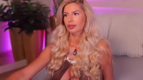 rachel_quinn_ online show from 07-09-26, 03:43