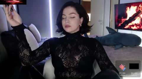 Call me Miss. online show from 11-20-25, 09:03