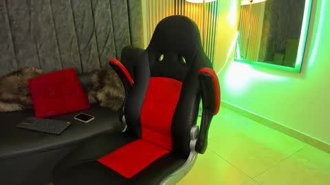 rachell_owen online show from 12-03-25, 09:02