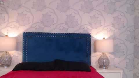 rachellparker_ online show from 12-15-25, 11:25