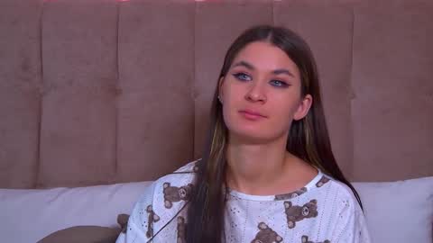 RachellSimpson online show from 01-17-25, 07:30