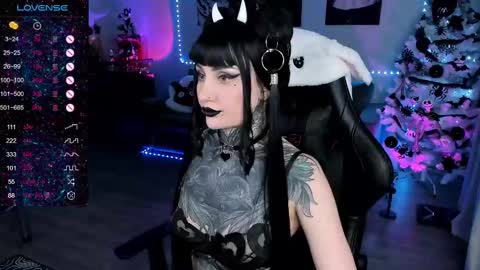 Snapshot of rachelqueen_ chatting on 02-09-25, 10:42  Miko Pleasee help me get 100 likes online show from 02-09-25, 10:42