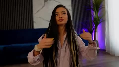 Ann online show from 04-21-26, 04:19