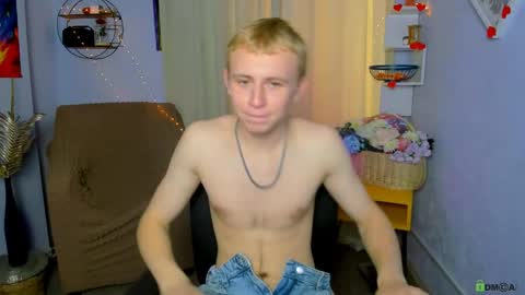 Snapshot of rafael_bien chatting on 04-30-26, 05:58 rafael online show from 04-30-26, 05:58