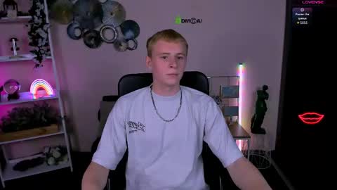 Snapshot of rafael_bien chatting on 05-19-26, 07:09 rafael online show from 05-19-26, 07:09