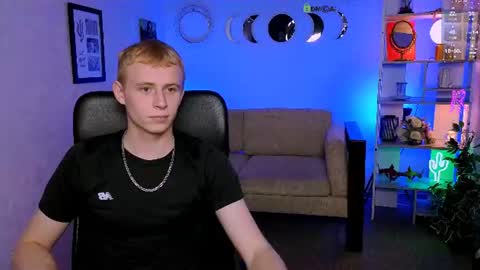 Snapshot of rafael_bien chatting on 07-06-26, 03:03 rafael online show from 07-06-26, 03:03
