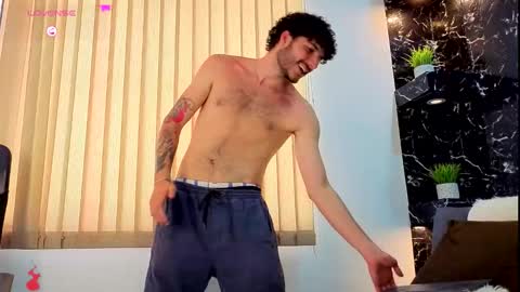 R A F A E L online show from 12-02-25, 08:59