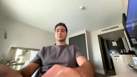 ragnearyou online show from 09-21-25, 04:30