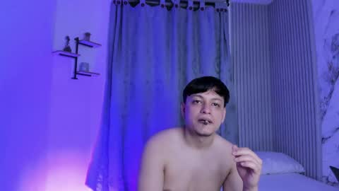 raiderandroxie1 online show from 06-10-26, 01:50