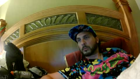 Snapshot of raidersman757 chatting on 04-18-26, 02:04 hitman online show from 04-18-26, 02:04