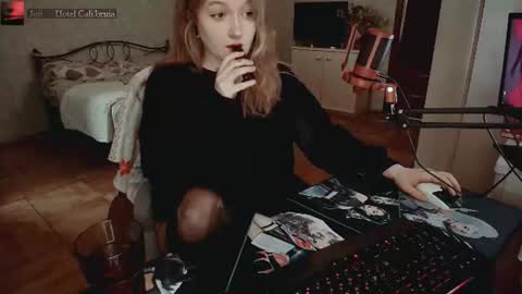 Kate online show from 06-18-26, 09:58