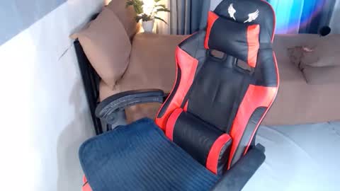 itsmeRailey online show from 11-16-25, 11:21