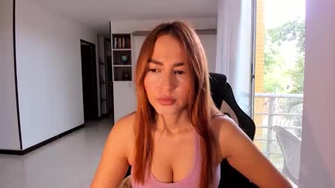 Jennyindependent model . online show from 04-04-26, 08:39