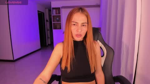 Jennyindependent model . online show from 05-19-26, 03:35