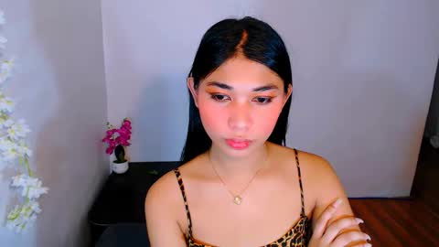 raindrizzle1706 online show from 11-21-25, 07:07