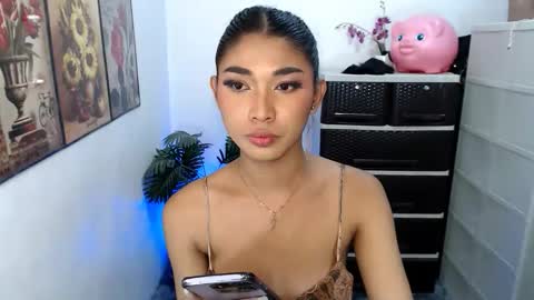 raindrizzle1706 online show from 04-12-26, 10:53