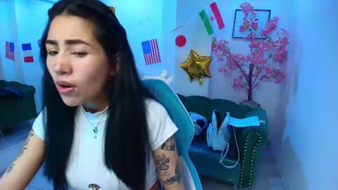 Rainy  online show from 06-24-26, 06:40