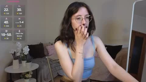 Snapshot of rainybella chatting on 05-20-26, 07:47 rainybella online show from 05-20-26, 07:47