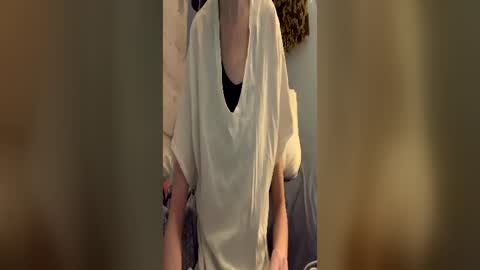 RainyDayEm online show from 06-23-26, 04:21