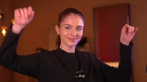 Raisa online show from 02-25-25, 10:47